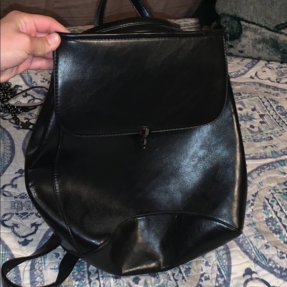 Black leather backpack - Picture 7 of 7